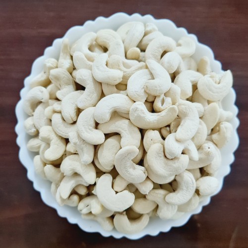 CASHEW WHOLES XL W210